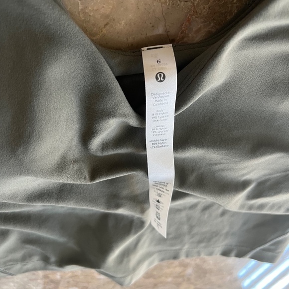 Lululemon Align Tank Cropped Sports Bra Grey Sage Size 6 - Picture 2 of 3